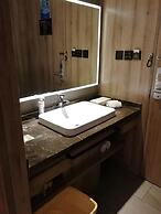 Atour Hotel Lujiazui Babaiban Shanghai