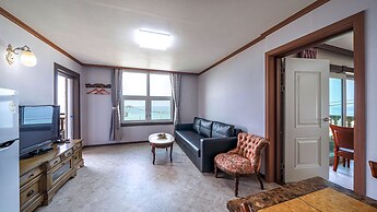 Gangneung Pension Sea and - Pet Friendly