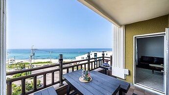 Gangneung Pension Sea and - Pet Friendly