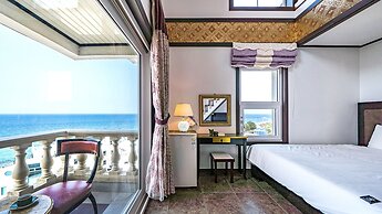 Gangneung Pension Sea and - Pet Friendly