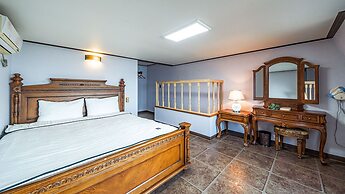 Gangneung Pension Sea and - Pet Friendly