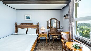 Gangneung Pension Sea and - Pet Friendly