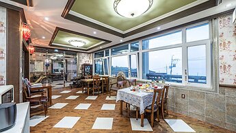 Gangneung Pension Sea and - Pet Friendly