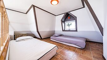 Gangneung Pension Sea and - Pet Friendly