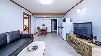 Gangneung Pension Sea and - Pet Friendly