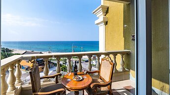 Gangneung Pension Sea and - Pet Friendly