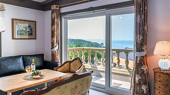 Gangneung Pension Sea and - Pet Friendly