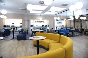 Air Rooms Rome Airport by HelloSky