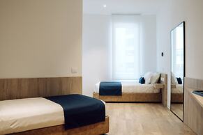 Air Rooms Rome Airport by HelloSky