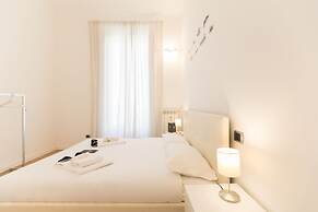 Hemeras Boutique House Aparthotel San Babila 2