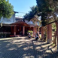 Village B&B
