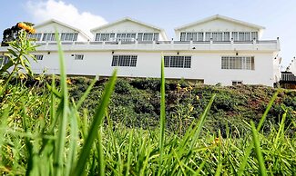 Treebo Skydale Inn & Suites With Mountain View