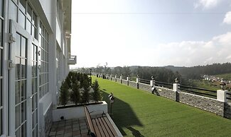 Treebo Skydale Inn & Suites With Mountain View