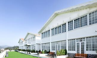 Treebo Skydale Inn & Suites With Mountain View