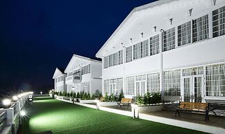 Treebo Skydale Inn & Suites With Mountain View