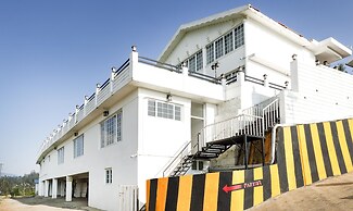 Treebo Skydale Inn & Suites With Mountain View