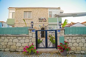 Elda Koyici Alacatı