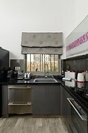 Family Apt & Private Garden near Beach by FeelHome