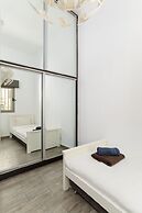 Family Apt & Private Garden near Beach by FeelHome