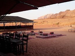 Wadi Rum Firecamp