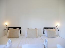 Book a Bed Poshtel - Hostel