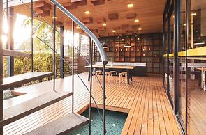 Book a Bed Poshtel - Hostel