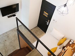 Book a Bed Poshtel - Hostel