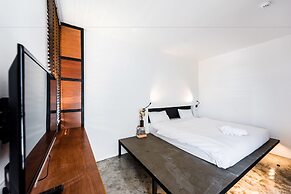 Book a Bed Poshtel - Hostel