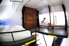 Book a Bed Poshtel - Hostel