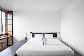 Book a Bed Poshtel - Hostel