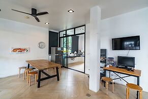 Book a Bed Poshtel - Hostel