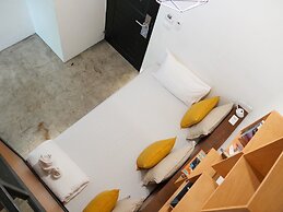 Book a Bed Poshtel - Hostel