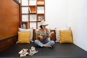 Book a Bed Poshtel - Hostel