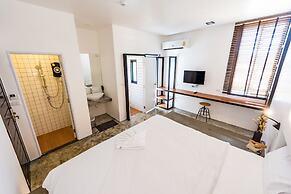 Book a Bed Poshtel - Hostel