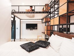 Book a Bed Poshtel - Hostel