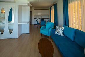 Clementine Suits Sigacik