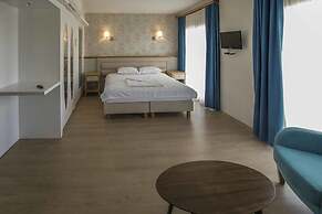 Clementine Suits Sigacik