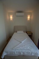 Clementine Suits Sigacik