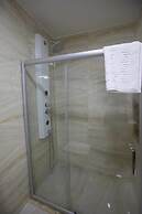 Clementine Suits Sigacik