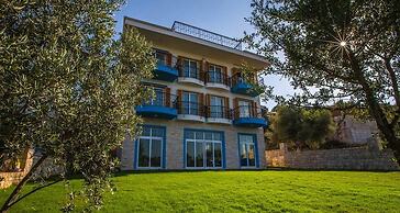 Clementine Suits Sigacik