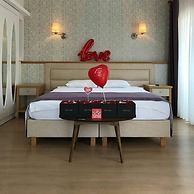 Clementine Suits Sigacik