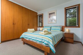 'Cliff 64' Cliff Top Home