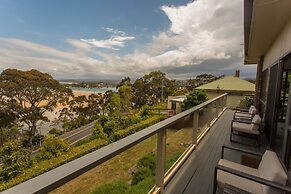 'Cliff 64' Cliff Top Home