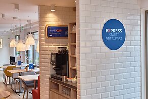 Holiday Inn Express Amsterdam - City Hall by IHG