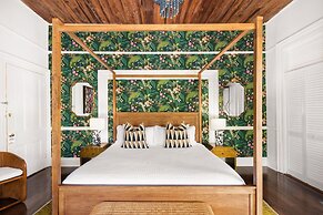 Marrero's Guest Mansion