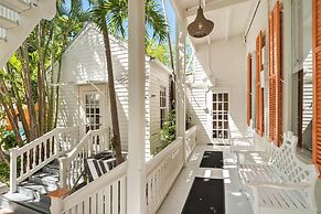 Marrero's Guest Mansion