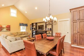 Nightingale - Two Bedroom Apartment, Sleeps 4