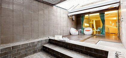 YA-NOLD Hot Spring Hotel