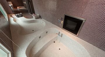 YA-NOLD Hot Spring Hotel