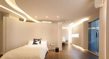 YA-NOLD Hot Spring Hotel